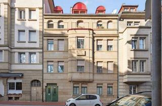 Wohnung kaufen in 75177 Pforzheim, Altbau mit Charme und Potenzial in der Nordstadt! Vermietete 4-Zimmer-ETW!
