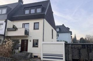 Haus kaufen in 63069 Offenbach, Ihr neues Zuhause: Reihenendhaus in Offenbach mit Garten & Garage !