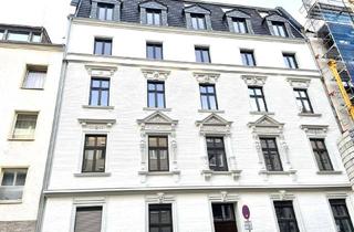 Wohnung kaufen in 40211 Pempelfort, Erstbezug Altbauperle Pempelfort! Stilvoll kernsanierte Beletage mit Loggia u. Aufzug