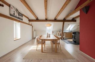 Wohnung kaufen in 85235 Odelzhausen, Ein Zuhause mit Seele: Charmante Altbauwohnung in Odelzhausen.