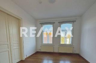 Wohnung kaufen in 21339 Lüneburg, Historisches Juwel von 1902: Großzügige 4-Zimmer-Altbauwohnung