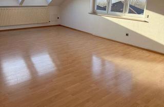 Wohnung mieten in 66132 Saarbrücken, 4 Zimmer, 102 qm, renovierte DG-Wohnung mit Terrasse mit schöner Aussicht