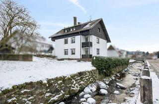 Haus kaufen in 76534 Lichtental, Ideal für Kapitalanleger - Drei-Parteienhaus mit Balkonen und Garagen in Baden-Baden Lichtental