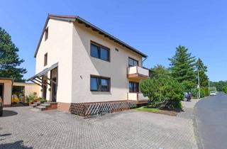 Anlageobjekt in 50374 Erftstadt, Köttingen: Gepflegtes Zweifamilienhaus mit Garten in ruhiger Lage