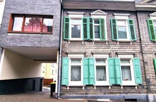 Anlageobjekt in 42655 Solingen-Mitte, IMWRC – 3-Parteien-Haus in Solingen-Mitte! Voll vermietet und mit Stellplätzen!