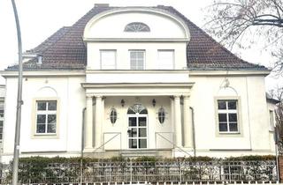 Immobilie kaufen in 14050 Charlottenburg, Historische Villa mit genehmigter Baureserve in Berlin-Westend