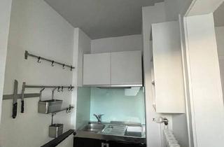 Wohnung kaufen in 40479 Düsseldorf, Düsseldorf - Frisch saniertes City-Apartment am Hofgarten