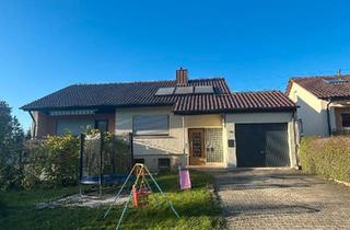 Haus kaufen in 88410 Bad Wurzach, Bad Wurzach - Zweifamilienhaus in Bad Wurzach mit Garten