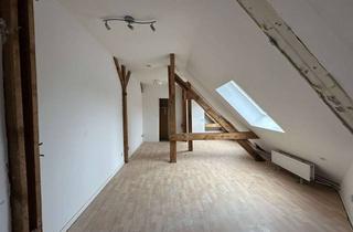 Wohnung kaufen in Reuchlinstraße 2a, 10553 Berlin, Ideen brauchen Raum – sonniges Dachgeschoss mit Potenzial