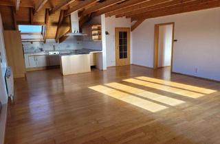 Wohnung mieten in 79725 Laufenburg, großzügige 4,5-Zimmer-Wohnung mit Balkon und Gemeinschaftsgarten inkl. Außenpool in Grunholz