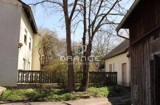 Mehrfamilienhaus kaufen in 92353 Postbauer-Heng, :***Perfektes Renovierungsobjekt - Mehrfamilienhaus mit drei großen Wohnungen, Garagen etc. Oder: N