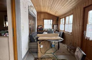 Haus kaufen in 84069 Schierling, Bungalow mit Sanierungsbedarf