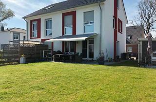 Haus mieten in 25336 Elmshorn, Doppelhaushälfte mit fünf Zimmern und Einbauküche in Elmshorn