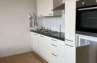 Wohnung mieten in 68159 Mannheim, Großzügige, komplett renovierte Etagenwohnung in stilvollem Altbau!