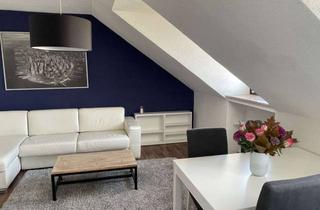 Wohnung mieten in Bunzlauerstraße 22, 80992 Moosach, Helle 2-Zimmer Dachgeschosswohnung, möbliert in München Moosach