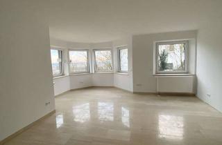 Wohnung mieten in Am Weinberg 23, 94327 Bogen, 4,5 Zimmer-Haus-Wohnung mit Pool & Terrasse in Bogen