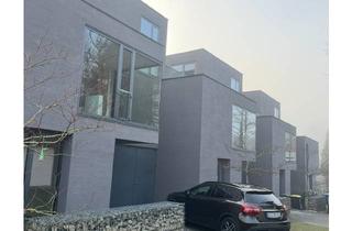 Haus mieten in Hans- Boeckler Str. 10, 86399 Bobingen, Elegantes Reihenmittelhaus in Bobingen mit 6 Zimmern und Garage