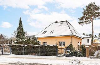 Einfamilienhaus kaufen in 12589 Berlin, Berlin - Schickes Einfamilienhaus mit neuem Obergeschoss an den Püttbergen