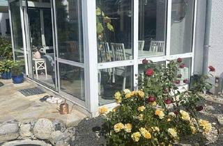 Wohnung kaufen in 86163 Augsburg, Augsburg - Attraktive Gartenwohnung mit Wintergarten, optimal für Pendler nach München - ohne Maklerprovision