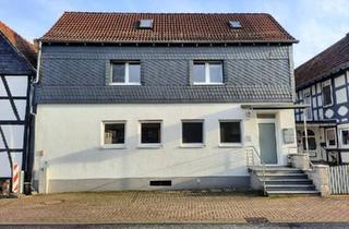 Haus kaufen in 35094 Lahntal, Lahntal - Saniertes 4-Familienhaus - Solide Kapitalanlage - Sterzhausen