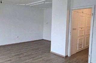 Reihenhaus kaufen in 86167 Augsburg, Augsburg - Wow-Effekt: Saniertes Split-Level-Haus mit 3,60m Deckenhöhe, Marmorböden und Garten