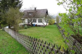 Einfamilienhaus kaufen in 78554 Aldingen, Aldingen - Freistehendes Einfamilienhaus in ruhiger, zentrumsnaher Lage mit schönem Grundstück und Garage