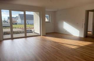Wohnung mieten in 07743 Zwätzen, Erstbezug - 2 Raum-Wohnung mit Terrasse, Badewanne+Dusche
