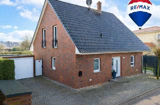 Haus kaufen in 39116 Ottersleben, Wohnen mit Wohlfühlfaktor – modernes Zuhause mit Kamin, Balkon & Garage