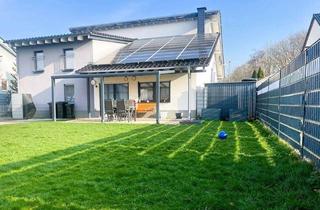 Haus kaufen in 66901 Schönenberg-Kübelberg, Zweifamilienhaus mit Doppelgarage in Top Lage von Schönenberg-Kübelberg