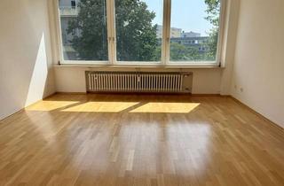 Anlageobjekt in Meisenstraße, 63263 Neu-Isenburg, 2 Wohnungen zum Preis von 1: Flexibel nutzbare 3-Zimmerwohnung in zentraler Lage. *Provisionsfrei*