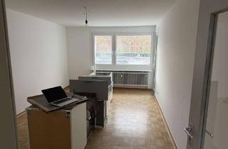 Wohnung mieten in Wallmodenstr. 10, 30625 Kleefeld, Schöne 2 Zimmerwohnung in der Gartenstadt Kleefeld