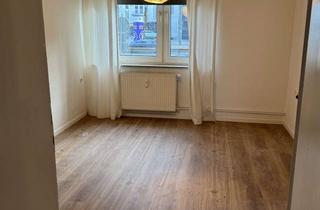 Wohnung mieten in 40476 Derendorf, Charmante 2,5-Zimmer Altbauwohnung mit Balkon, Einbauküche, renoviertem Bad - fußläufig zum Rhein