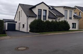 Haus mieten in 42553 Velbert, Moderne Doppelhaushälfte in Velbert-Neviges