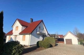 Haus mieten in 32130 Enger, Geräumiges Wohnhaus mit 8 Zimmern in Enger - ideal als Mehrgenerationenhaus