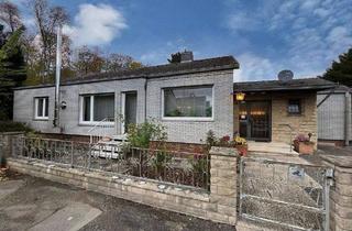 Einfamilienhaus kaufen in 31008 Elze, Elze - Wohnen in Bestlage: Renoviertes Einfamilienhaus mit großem Grundstück in Elze!!!