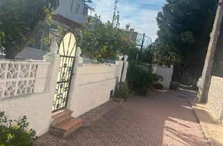 Haus kaufen in 97070 Würzburg, Würzburg - Bungalow mit großer Terasse bezugsfertig Torrevieja