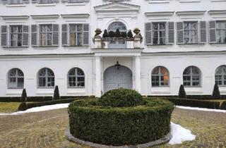 Wohnung kaufen in 82281 Egenhofen, Egenhofen - 3-Zimmer Dachgeschoss Wohnung (77m²) in historischem Gebäude