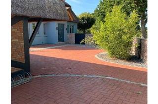 Haus kaufen in 25548 Kellinghusen, Kellinghusen - EXCLUSIVES REETDACH-LANDHAUS Nähe Hamburg