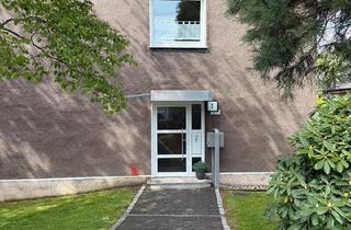 Wohnung kaufen in 44795 Bochum, Bochum - Attraktive, vollständig sanierte 2-Zimmer-Dachgeschosswohnung