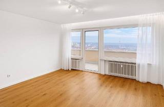 Wohnung kaufen in 97421 Schweinfurt, Schweinfurt - Renovierte 2-Zi. Wohnung mit Loggia & Stellplatz -Provisionsfrei