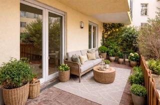 Wohnung kaufen in Amorbacher Weg, 13587 Spandau, Wohnen mit Sonnenbonus – stilvoll sanierte Terrassenwohnung zum Erstbezug!