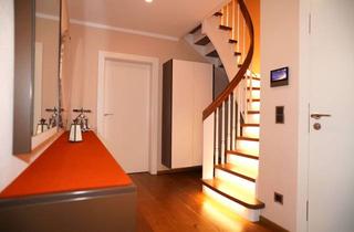 Wohnung kaufen in 08340 Schwarzenberg, Exklusive Eigentumswohnung – hochwertige Ausstattung, Balkon und traumhafter Fernblick