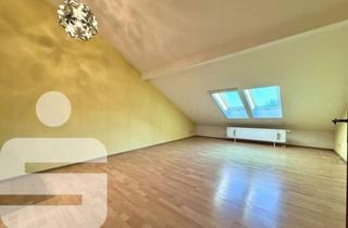 Wohnung kaufen in 84478 Waldkraiburg, Helle 2-Zimmer-Dachgeschoss-Wohnung in Waldkraiburg