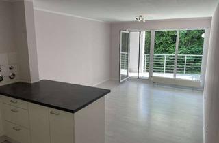 Wohnung kaufen in Wendlinger Straße 59, 72622 Nürtingen, Gepflegte 2,5-Zimmer-Wohnung inkl. EBK und Tiefgarage in Nürtingen