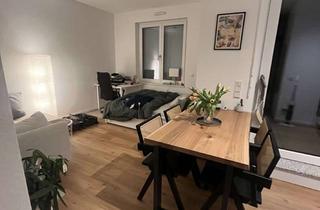 Wohnung mieten in 40211 Stadtmitte, Charmante 1-Zimmer Dachgeschosswohnung in Düsseldorf Stadtmitte