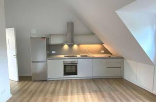 Wohnung mieten in 48153 Münster, Stilvolle 2-Zimmer-Dachgeschosswohnung mit EBK und Dachterrasse!
