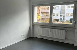 Wohnung mieten in Strehlener Str. 23 (WEG), 90473 Langwasser, WG geeignete Wohnung mit modern gefliesten Bad und Küche
