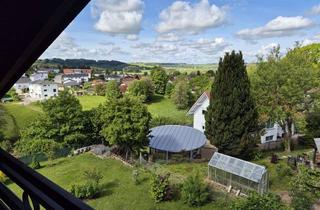 Wohnung mieten in 87733 Markt Rettenbach, Blick über Markt Rettenbach: 4-Zimmer-Wohnung im DG mit Balkon!