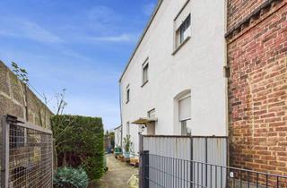 Doppelhaushälfte kaufen in Akazienstraße 102a, 52353 Düren, Sanierungsbedürftige Doppelhaushälfte mit Potenzial..