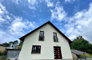 Doppelhaushälfte kaufen in 15569 Woltersdorf, Geräumige, spezielle Doppelhaushälfte mit viel Potenzial auf großem Grundstück in Woltersdorf